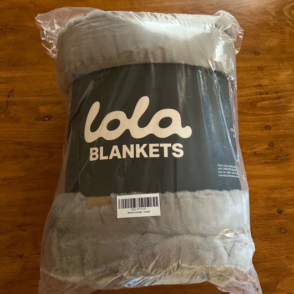 NWT Lola Blanket - Large - Picture 8 of 8